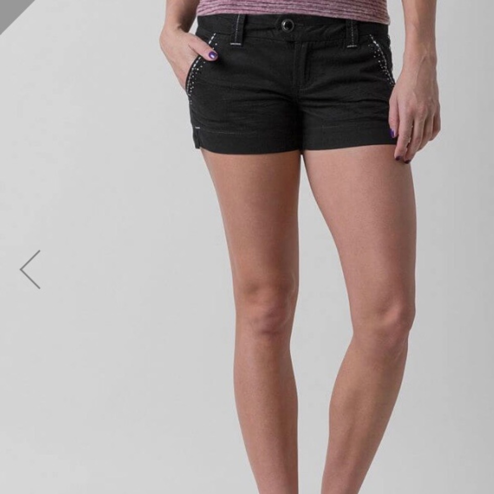 BKE Mollie Stretch shorts